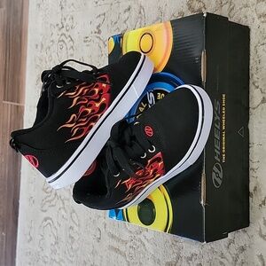 Heelys Black w/ red amd orange flames